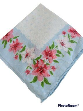 Vtg square blue cotton handkerchief all over print lilies daisies pink white 12"